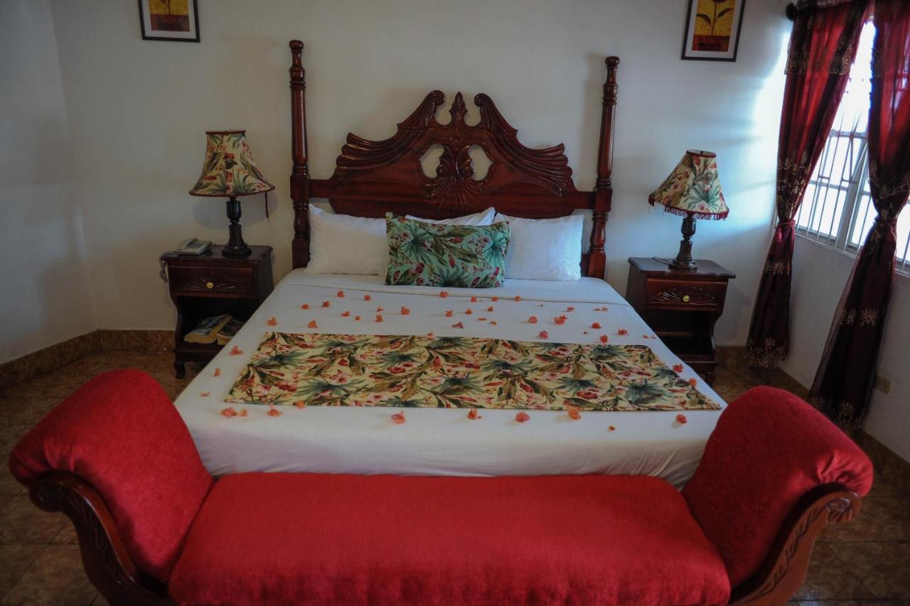 Glorianna Hotel Μοντέγκο Μπέυ Εξωτερικό φωτογραφία