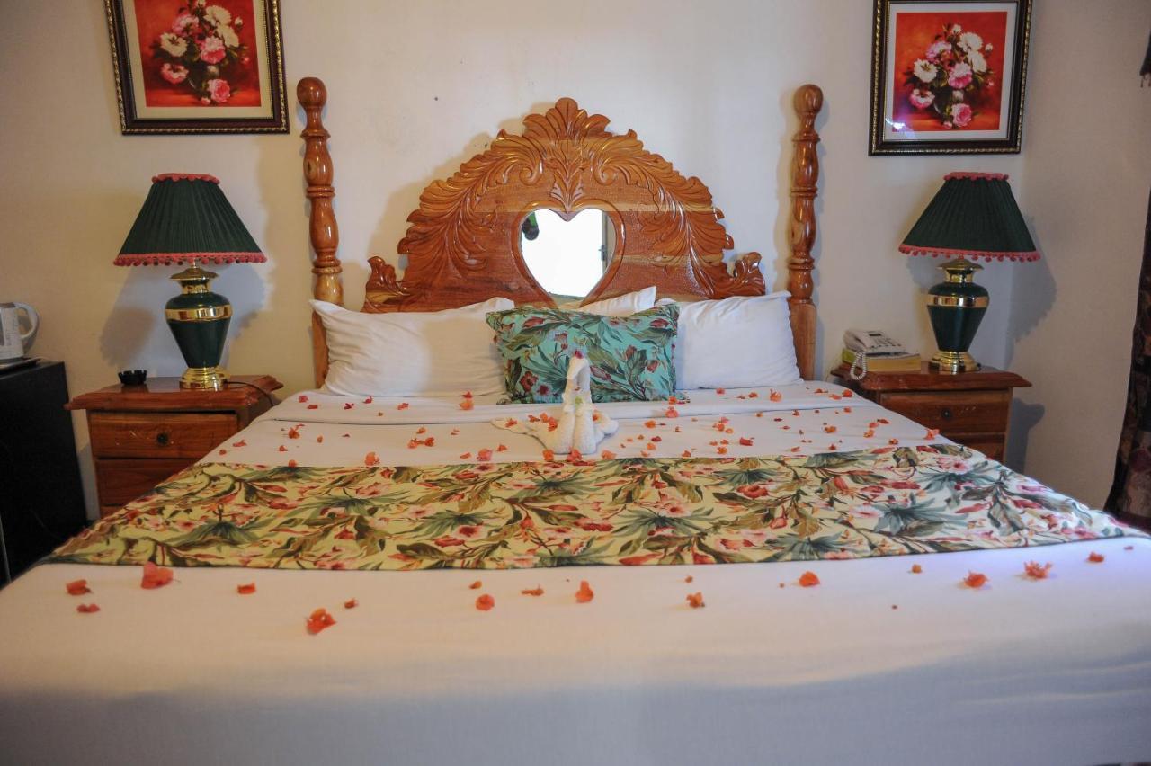 Glorianna Hotel Μοντέγκο Μπέυ Εξωτερικό φωτογραφία